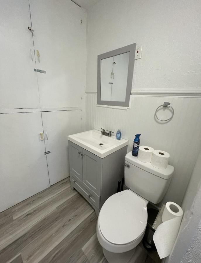 The Blue Wave Suite Unit B เซนต์ปีเตอร์สเบิร์ก ภายนอก รูปภาพ